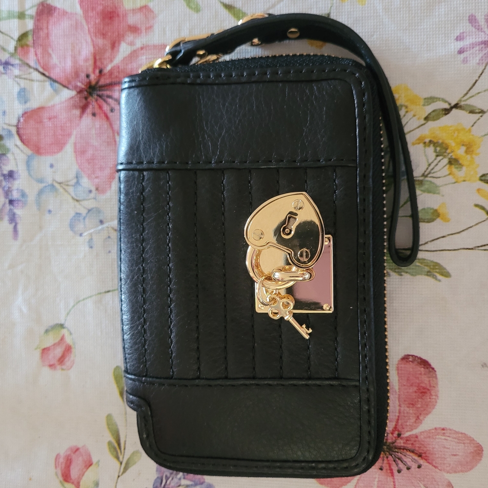 Juicy Couture Y2k Black Leather Wallet with Gold Heart Charm New Condition